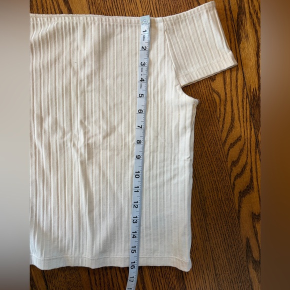 Banana Republic Off the Shoulder Ribbed Top in Ivory - Picture 4 of 6